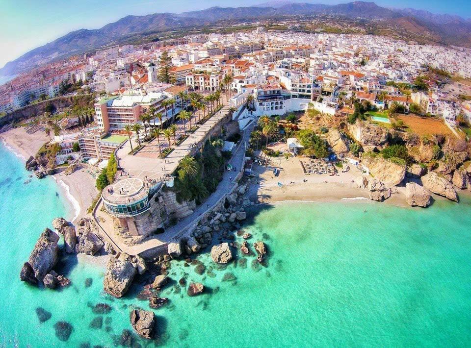 Apartamento Capistrano Village Nerja Exteriör bild
