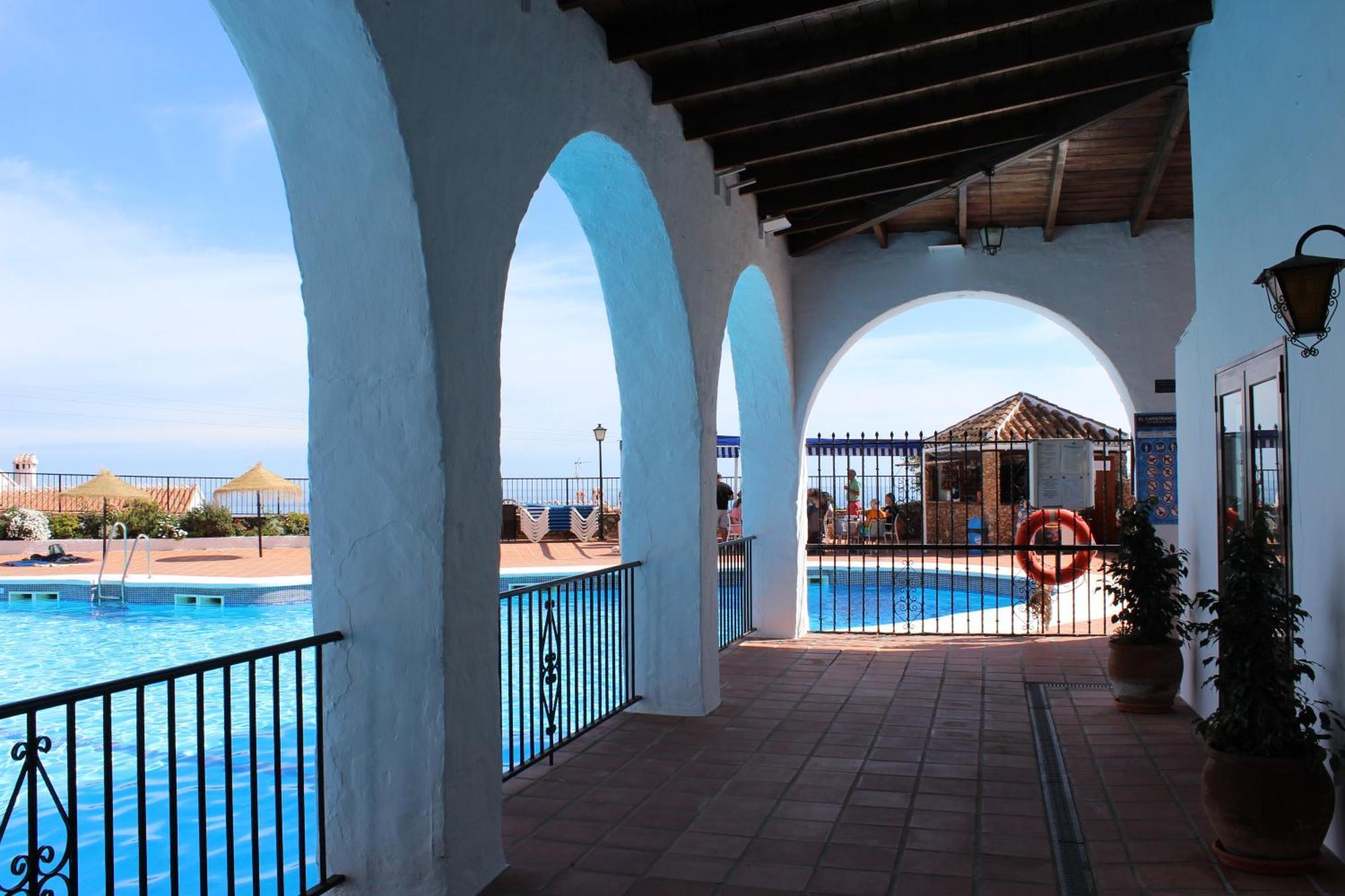 Apartamento Capistrano Village Nerja Exteriör bild