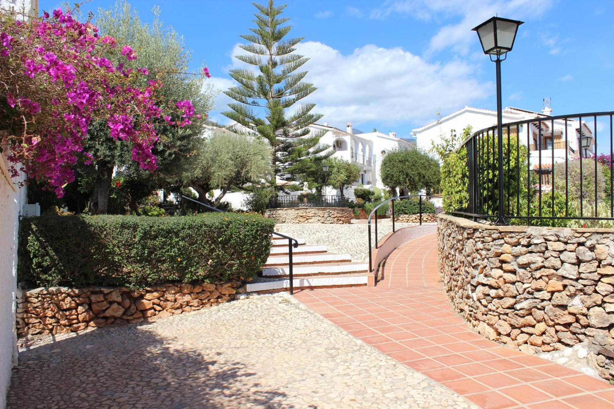 Apartamento Capistrano Village Nerja Exteriör bild