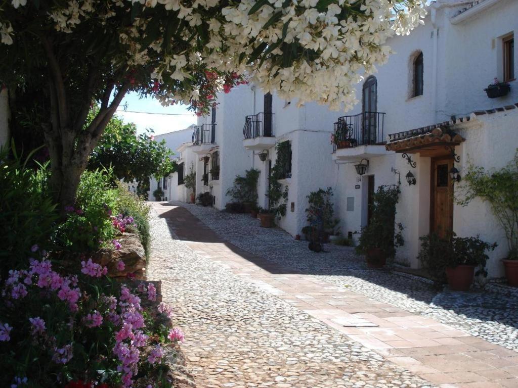 Apartamento Capistrano Village Nerja Exteriör bild