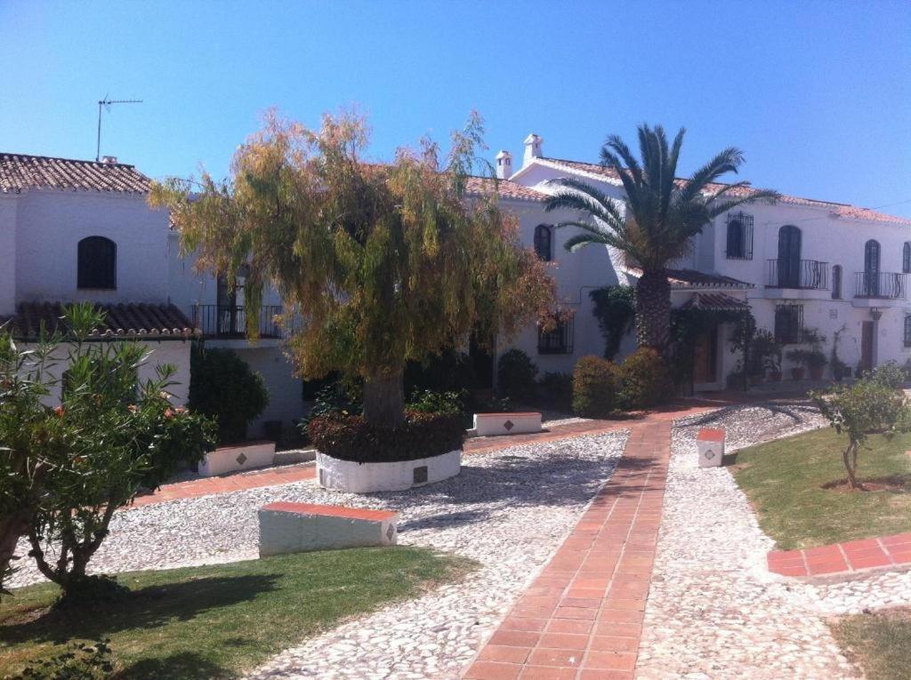 Apartamento Capistrano Village Nerja Exteriör bild